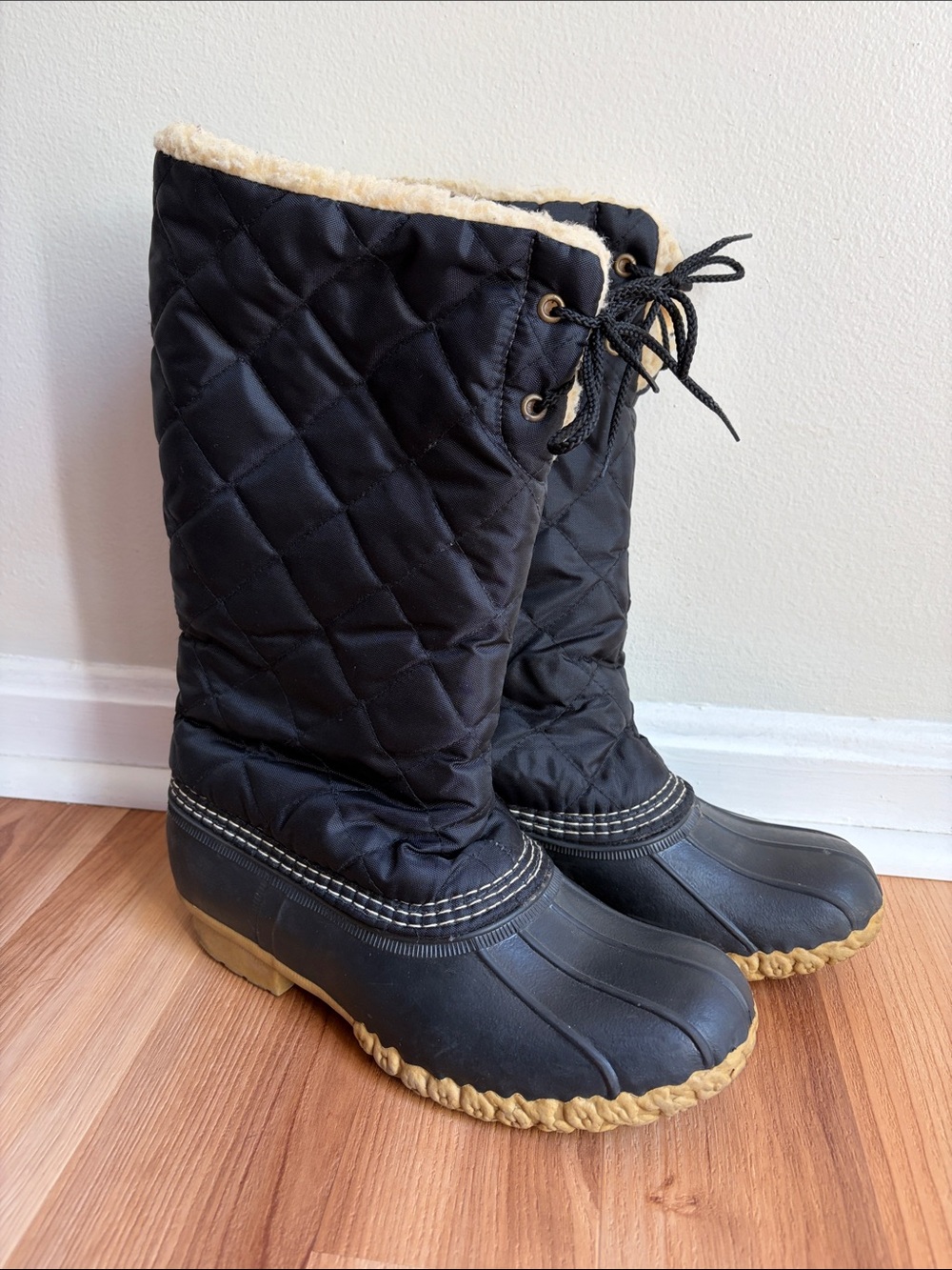 VTG LL Bean Quilted Winter Shearling Tall Bean Boots Black Womens